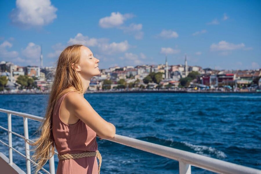 Istanbul: Bosphorus Strait Sightseeing Cruise & Audio Guide - Key points to know before you book