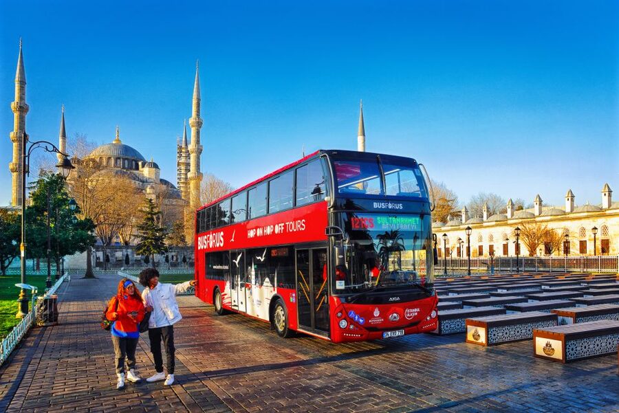 Istanbul: Hop-On-Hop-Off with Optional Audio Tour or Cruise - What the audio commentary adds