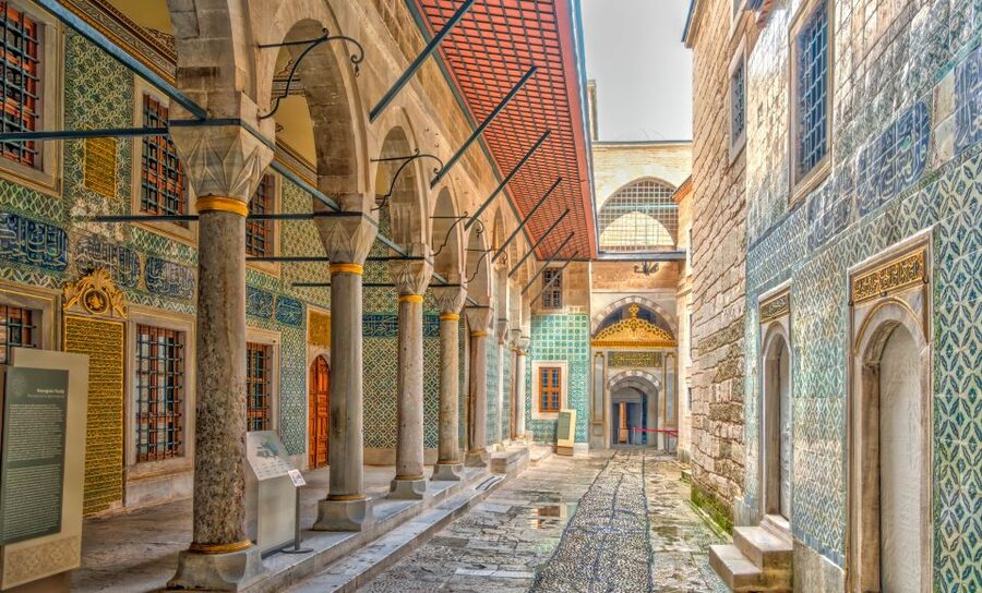Istanbul: Topkapi Palace and Harem Ticket with Audio Guide - How the audio guide works in real use