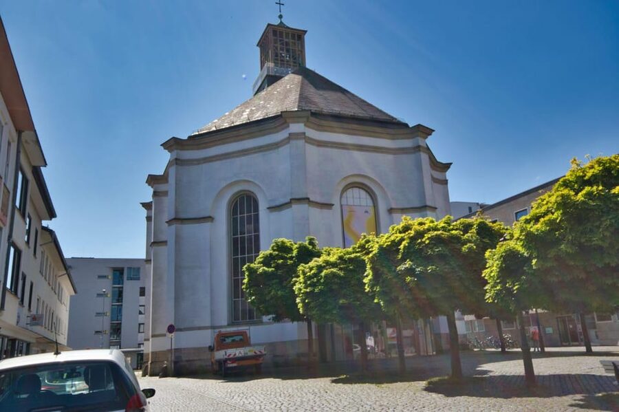 Kassel Old Town Audio Rally by P.I. Sir Peter Morgan - Turning Kassel’s Old Town into a puzzle trail