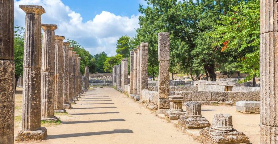 Katakolo Port: Transfer to Ancient Olympia and VR Audio Tour - Using the VR audio tour without losing your bearings