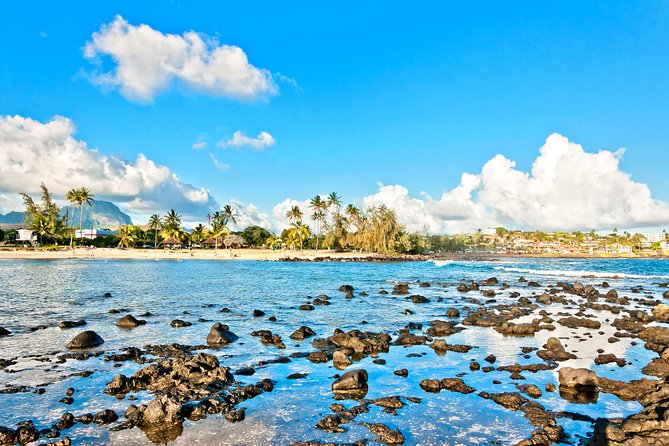 Kauai Adventure Bundle: 4 Epic Audio Driving Tours - Wailua Valley, Waterfalls, and Local Food