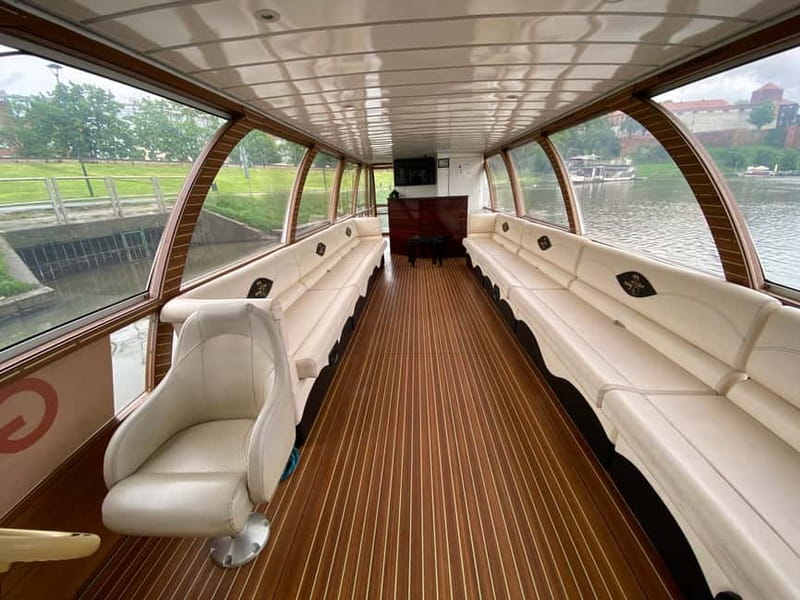 Krakow: Day or Night Vistula River Cruise with Audio Guide - Who will get the most from this cruise