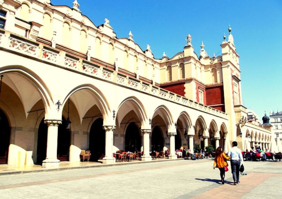 Krakow: Private Panoramic Tour by Golf Cart with Audio Guide - Heated comfort, timing, and road awareness