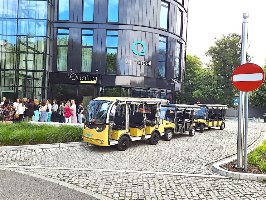 Krakow: Private Panoramic Tour by Golf Cart with Audio Guide - Who will get the most from this tour