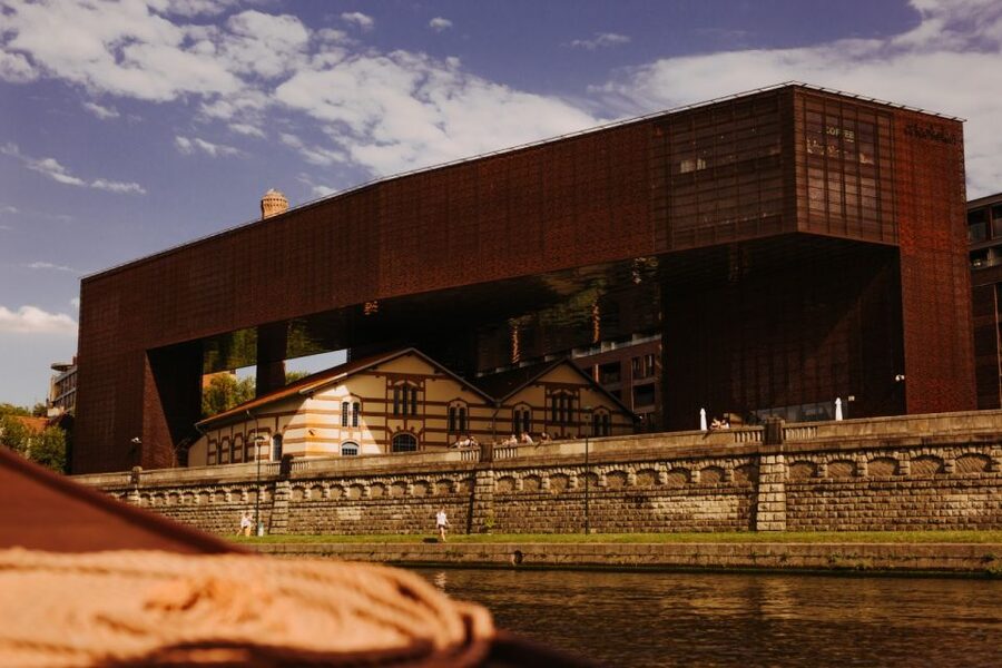 Krakow: Vistula Night Cruise by Gondola w/ Audio Commentary - Church on the Rock and the approach to Wawel