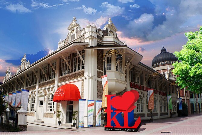 Kuala Lumpur Self-Guided Audio Tour - Jamek Mosque, KLCC Park, and the Petronas Towers