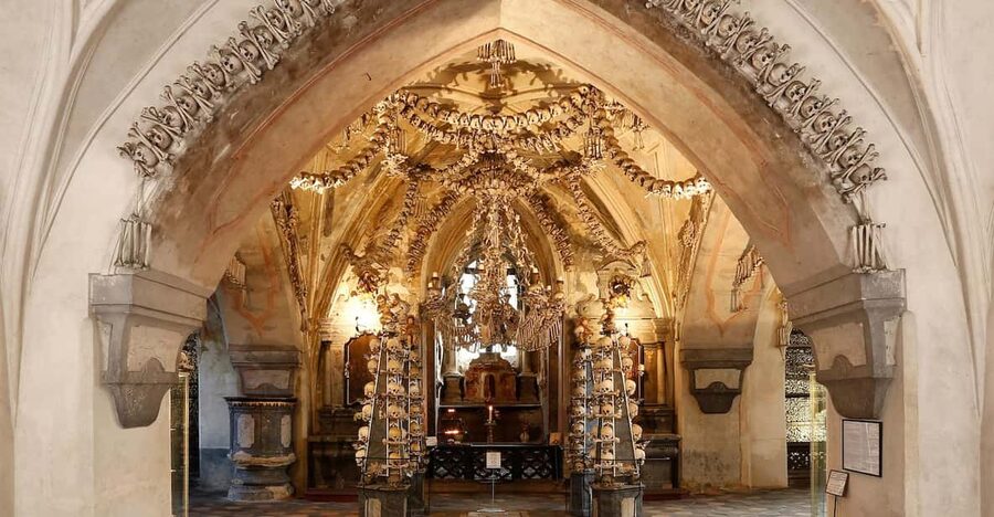 Kutná Hora: Sedlec Ossuary Skip-the-Line Ticket & Audioguide - From the ossuary to the Cathedral of the Assumption