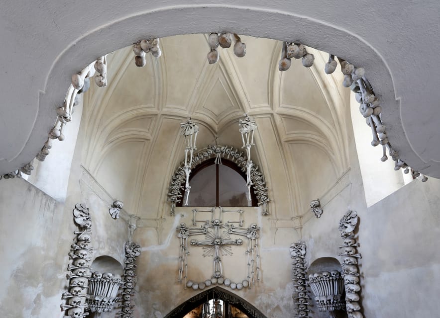 Kutná Hora: Sedlec Ossuary Skip-the-Line Ticket & Audioguide - Who will get the most from this visit