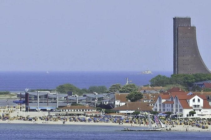 Laboe Naval Memorial: A Self-Guided Audio Tour - What this tour does particularly well