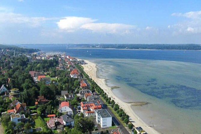 Laboe Naval Memorial: A Self-Guided Audio Tour - A solemn memorial with a wide view