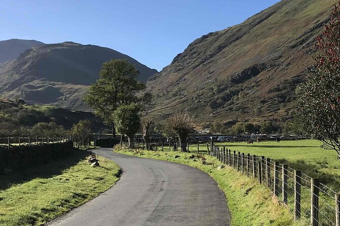 Lake District Landscapes: A Self-Guided Audio Drive from Keswick - Keswick and the first views of Derwent Water