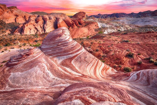 Lake Mead & Valley of Fire State Park Self-Guided Audio Tour - Las Vegas Wash and the water behind the city