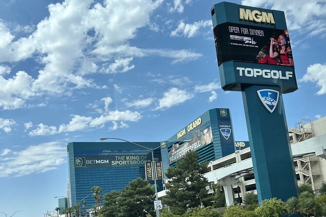 Las Vegas Neon and Secrets: Self-Guided Audio Tour - The Strat, skyline views, and high-altitude thrills