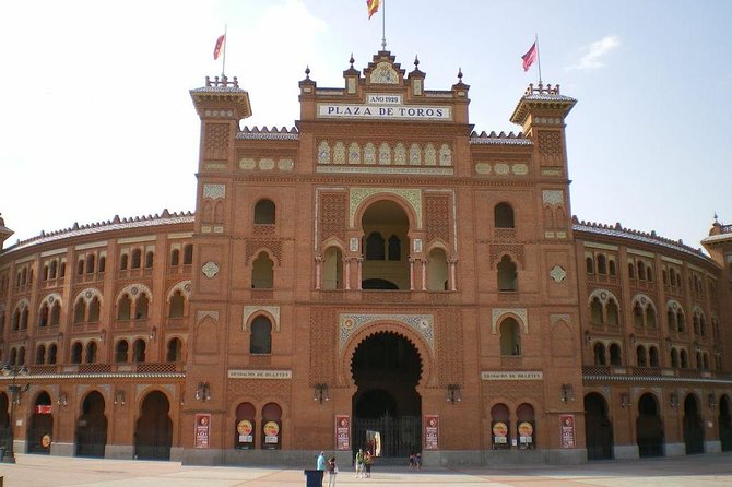Las Ventas Madrid Bullring & Bullfighting Museum with Audioguide - The arena, seating tiers, and callejon