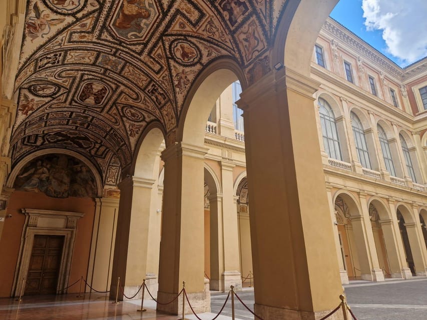 Lateran Palace Entry Ticket with Audio Guide - Why the small groups matter