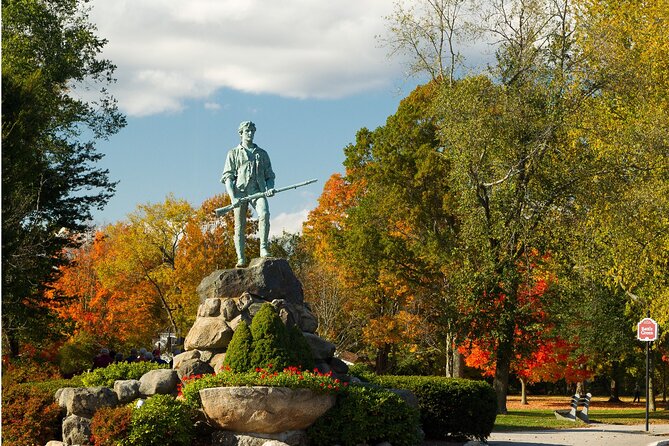 Lexington & Concord Self-Guided Driving & Walking Audio Tour - Optional literary detours to Walden Pond