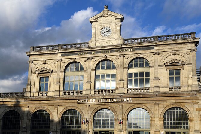 Lille Scavenger Hunt and Highlights Self Guided Audio Tour - Starting at the Beffroi de l’Hôtel de Ville