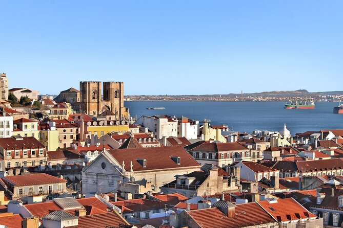 Lisbon Castel Sao Jorge Skip the line Tickets with Audio Guide - Inside the castle walls