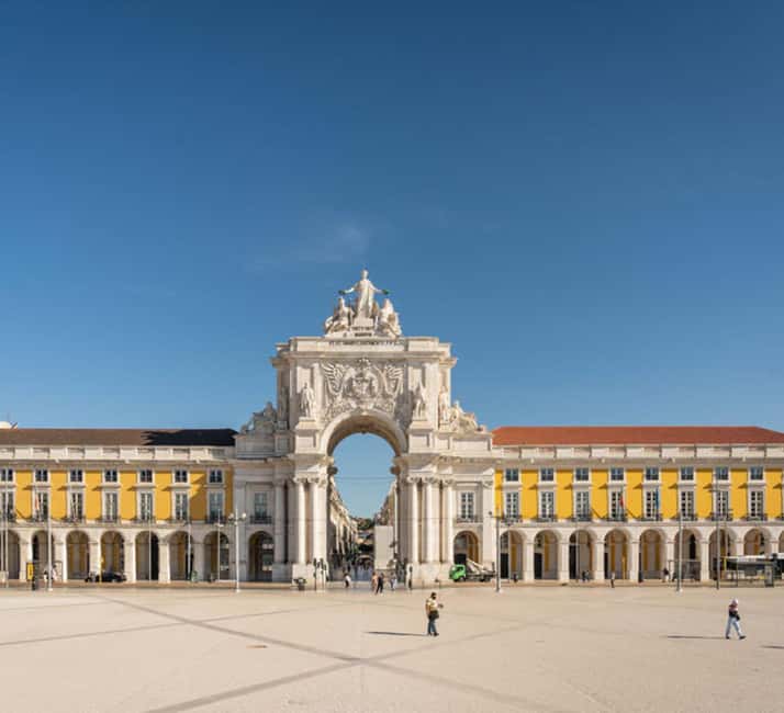 Lisbon: City Audio Guide with 24-Hour Transportation Pass - Tram 28, Lisbon’s old neighborhoods, and the first taste of the city