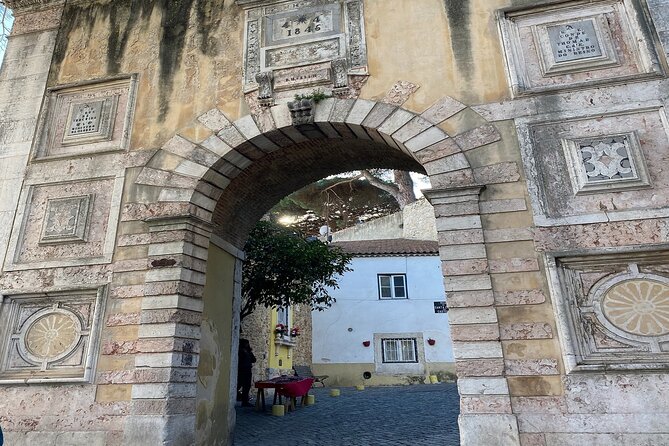 Lisbon: E-ticket to St. George Castle & Audio Tour on Your Phone - Starting at Rua do Chão da Feira 25
