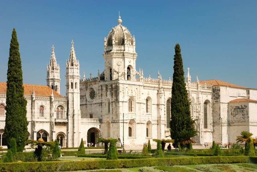 Lisbon: Jerónimos Monastery E-Ticket and Audio Guide - The Southern Portal: start with the stonework