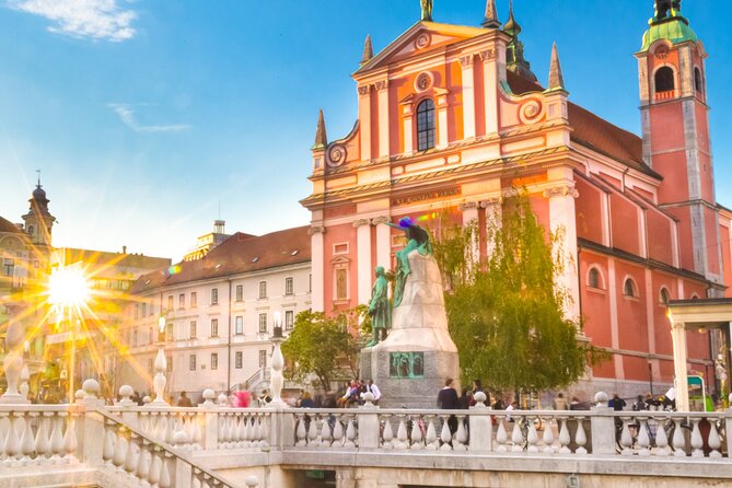 Ljubljana Scavenger Hunt and Highlights Self Guided Audio Tour - Start at Congress Square and set your own pace