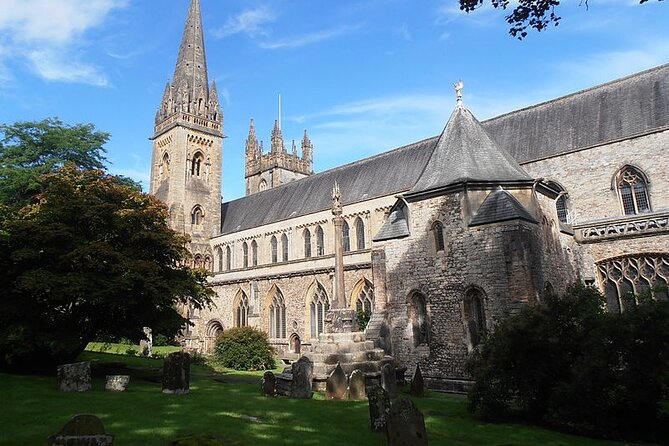 Llandaff's Ghosts: A Self-Guided Audio Tour - How the audio format works