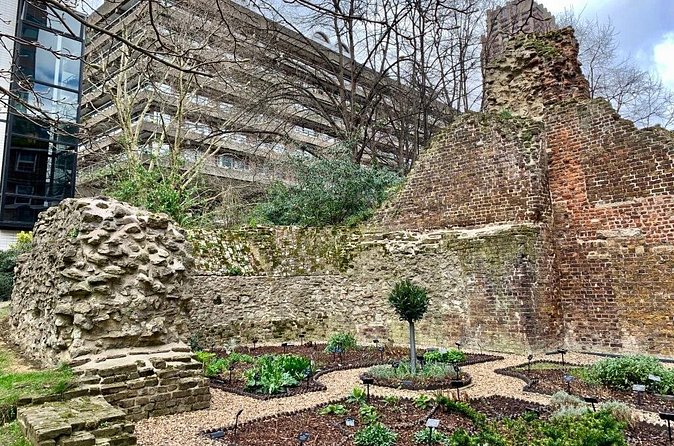 Londinium's Footprint: Explore London's Roman wall on a self-guided audio tour - Finishing beside the Museum of London