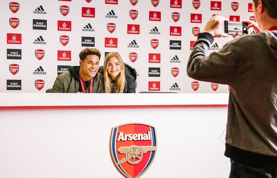 London: Emirates Stadium Entry Ticket and Audio Guide - The changing room and players’ tunnel