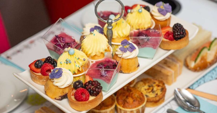 London: Gin and Afternoon Tea Bus Tour with Audio Guide - What the afternoon tea includes