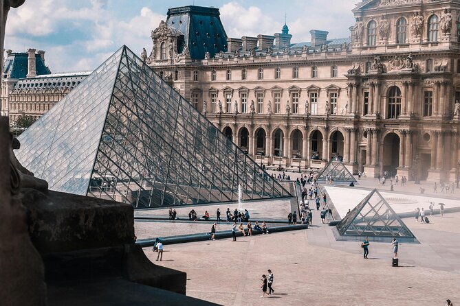 Louvre Museum Tour with Audio Guide & Optional Seine Cruise - The optional Seine cruise from the Eiffel Tower