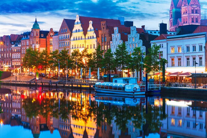 Lübeck Scavenger Hunt and Highlights Self Guided Audio Tour - Starting at Lübeck’s Burgtor