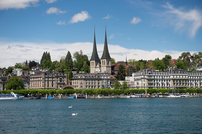 Lucerne Scavenger Hunt and Highlights Self Guided Audio Tour - How the Lucerne hunt works