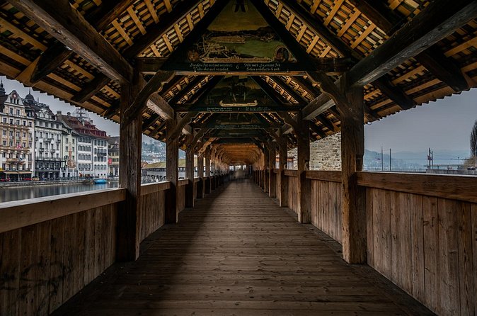 Lucerne Scavenger Hunt and Highlights Self Guided Audio Tour - Zytturm and the old town clock