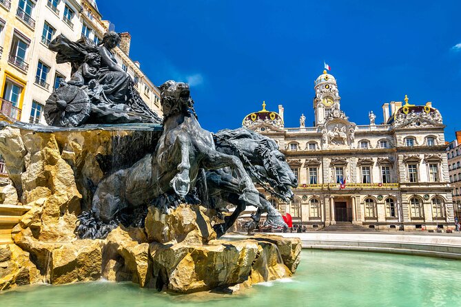 Lyon Walking Tour with Audioguide on Your Smartphone - Vieux Lyon, cinema, and the Long Traboule