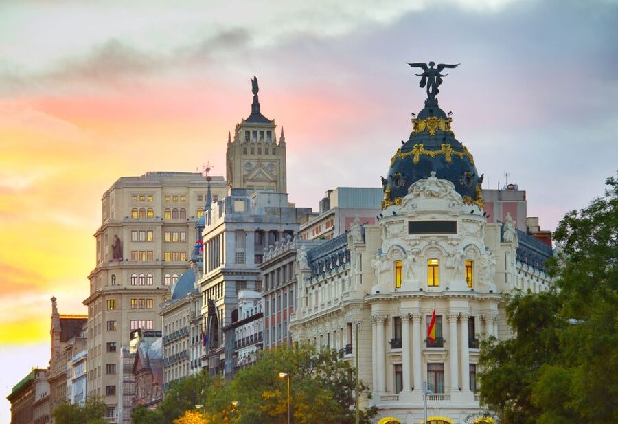 Madrid: El Retiro Park & City Sightseeing Audio Tour - Two Madrid walks for the price of one