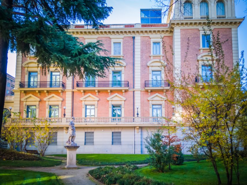 Madrid: Lázaro Galdiano Museum Entry Ticket with Audio Tour - Inside the museum, follow the collection’s best-known works