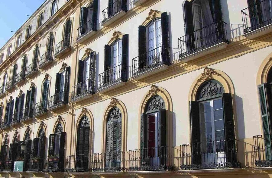 Málaga: Picasso Birthplace Museum Ticket & City Audio Guide - Following Picasso through Málaga