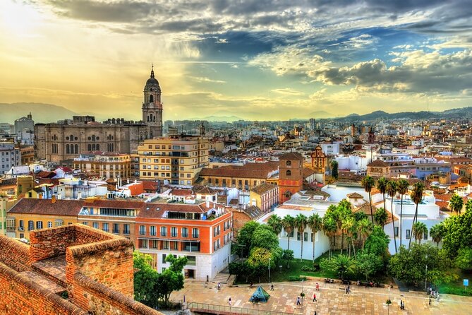 Malaga Scavenger Hunt and Highlights Self Guided Audio Tour - Centre Pompidou and the move toward the port