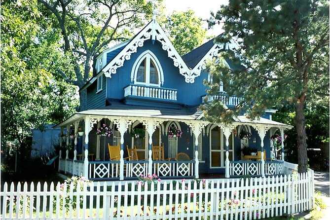 Martha’s Vineyard Self-Guided Driving & Walking Audio Tour - Vineyard Haven to the Flying Horses Carousel
