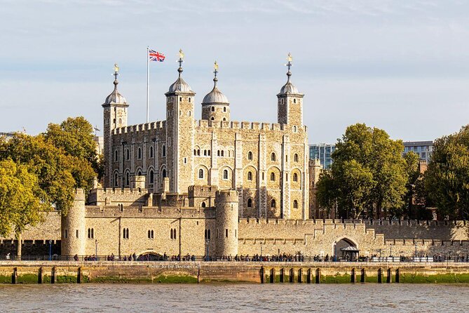 Medieval London: A Self-Guided Audio Tour from Monument to the Tower of London - Key points to know before you go