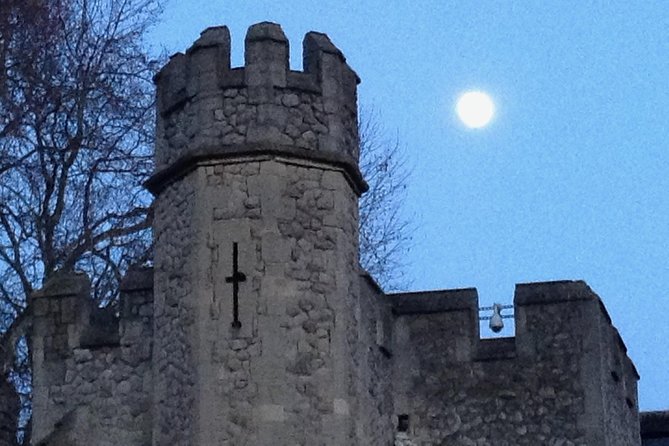 Medieval London: A Self-Guided Audio Tour from Monument to the Tower of London - The Tower of London and its grim final chapters