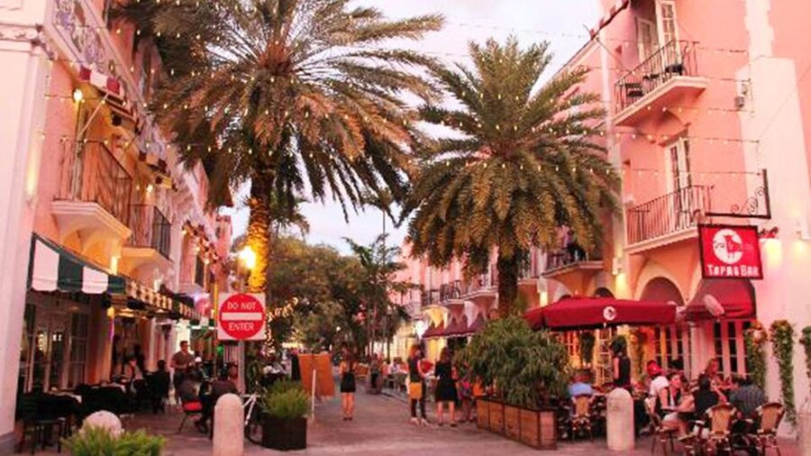 Miami Audioguide - TravelMate app for your smartphone - Museums and design: Bass Museum, Pérez Art Museum, and Wolfsonian