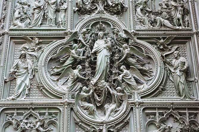 Milan Walking Tour with Audioguide on Your Smartphone - How the smartphone audio works