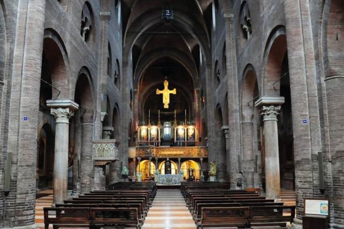Modena Walking Tour with Audio and Written Guide by a Local - Piazza Grande, the city’s grand center