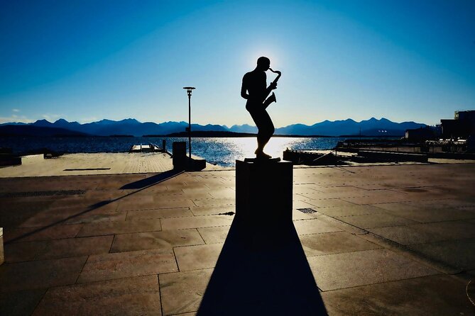 Molde and Atlantic Ocean Road Audio Tour - Starting in Molde: roses, jazz, football, and a sail-shaped hotel