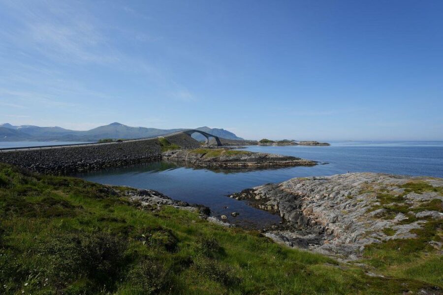 Molde: Atlantic Ocean Road & Varden Audio Guide Bus Tour - Why this 3.5-hour Molde tour works