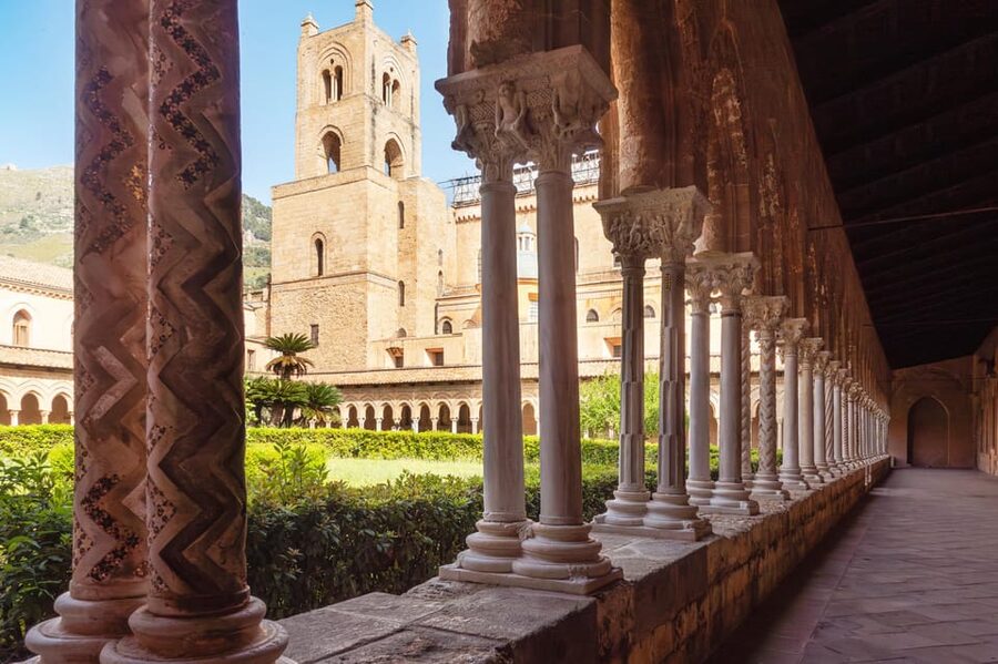 Monreale Cloister Ticket with Audio App - The ticket office and meeting point