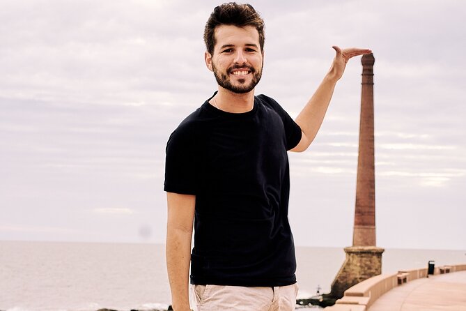 Montevideo: Walking Tour with Photographer and Audioguide - Starting along the Rambla and the Río de la Plata